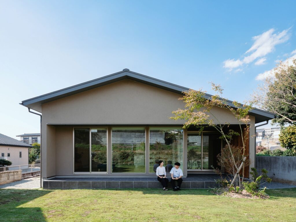 時を重ねる無垢な平屋